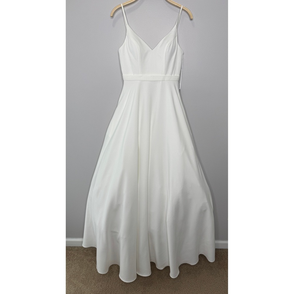 IEENA for Mac Duggal A-Line V-Neck Ball Gown Size 4 White Bridal Wedding Formal - Picture 4 of 15